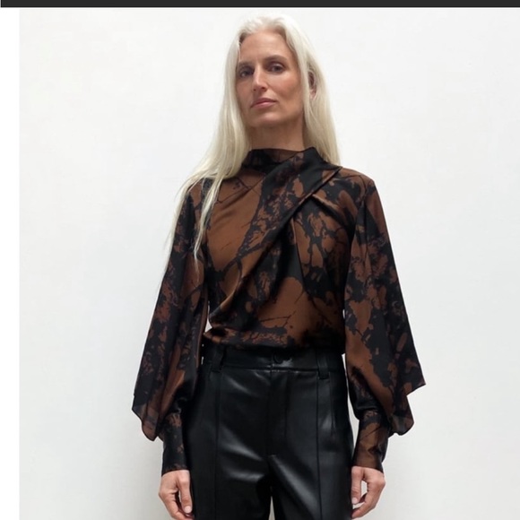 ZARA PRINTED BLOUSE WITH BOW - Picture 5 of 10